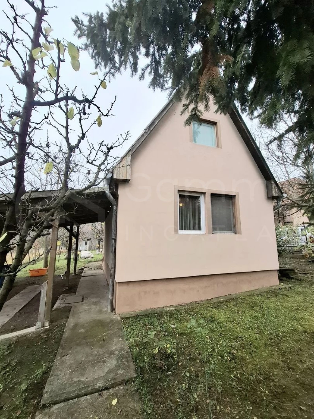 MISKOLCTAPOLCÁN NYARALÓ ELADÓ!