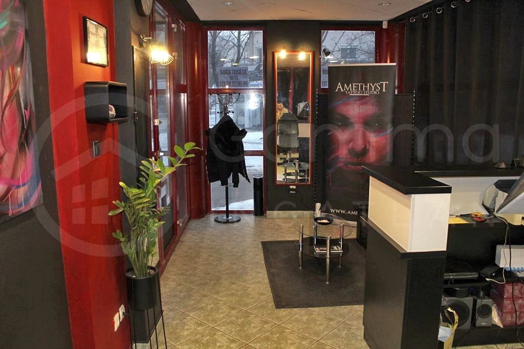 Belvárosi üzlet az Arany Corvin üzletházban Kiadó (27 M2)!