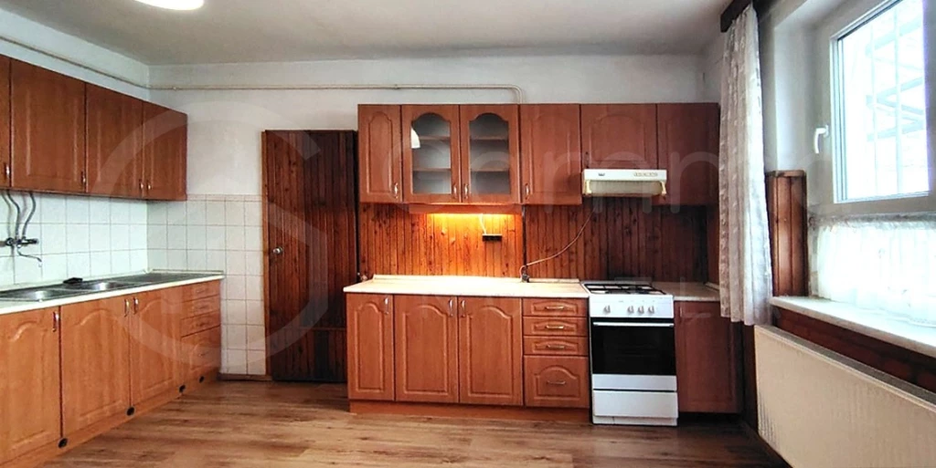 Két generációnak vagy vállalkozásnak is ideális, 3 szobás otthon, Diósgyőr szívében!