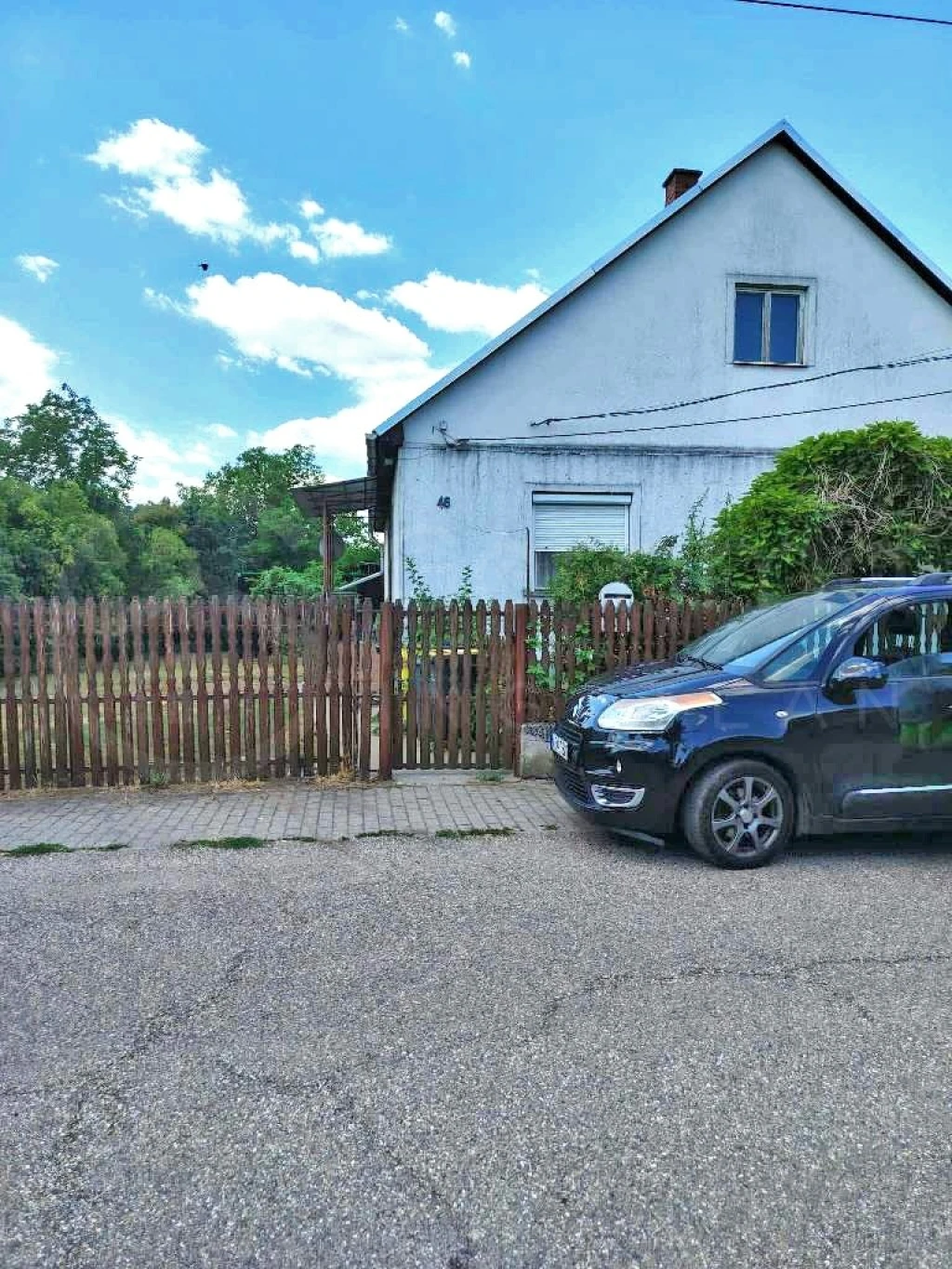 Tiszaújvárosban 3 szoba, nappalis családi ház ELADÓ!