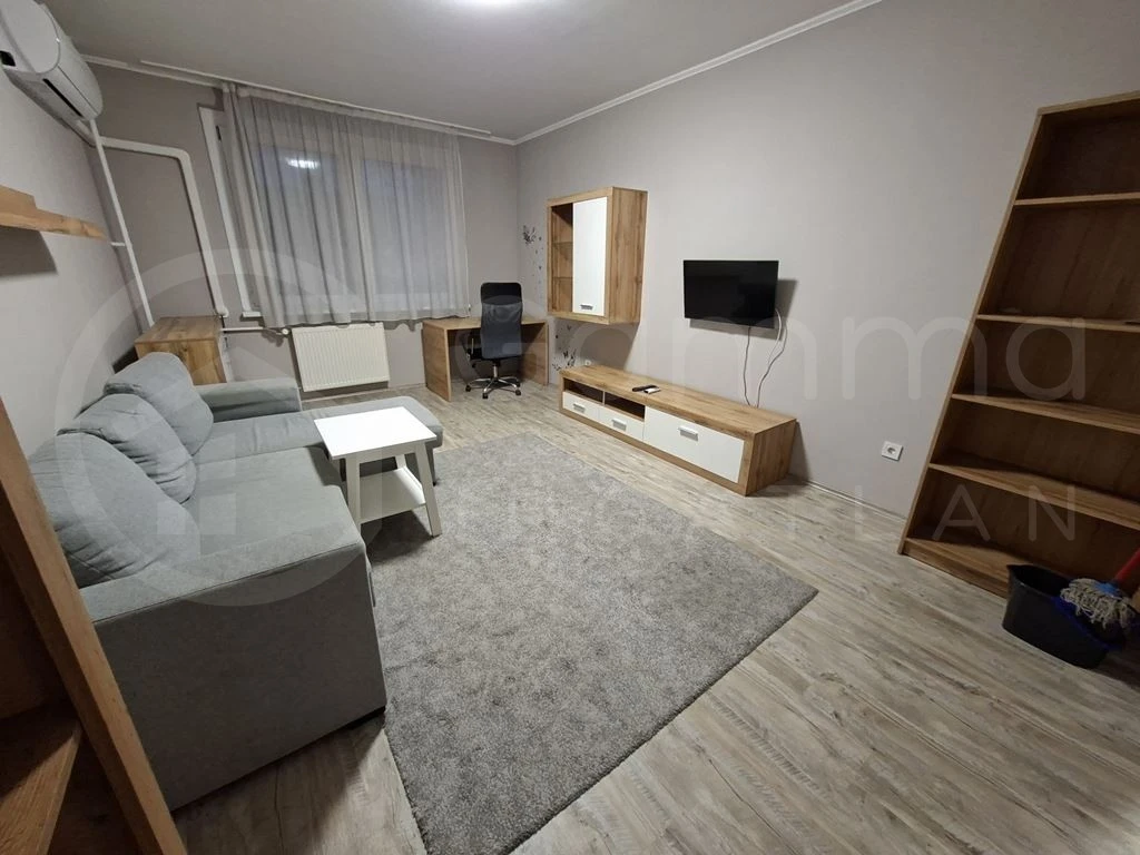Eladó felújított, 50m2-es tégla lakás a Győri kapuban!