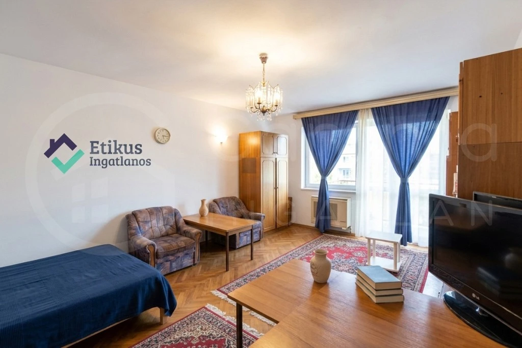 Bulgárföldön  tégla építésű társasház 2. emelletén, erkélyes, 2 szobás lakás eladó!