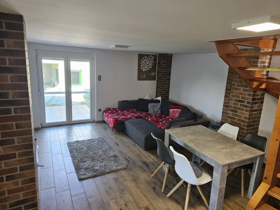 Eladó családi ház, Kimle