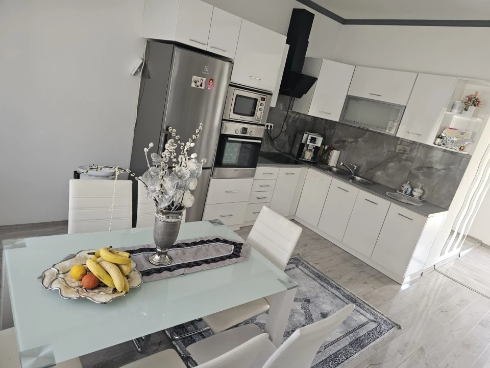 Eladó családi ház, Jánossomorja