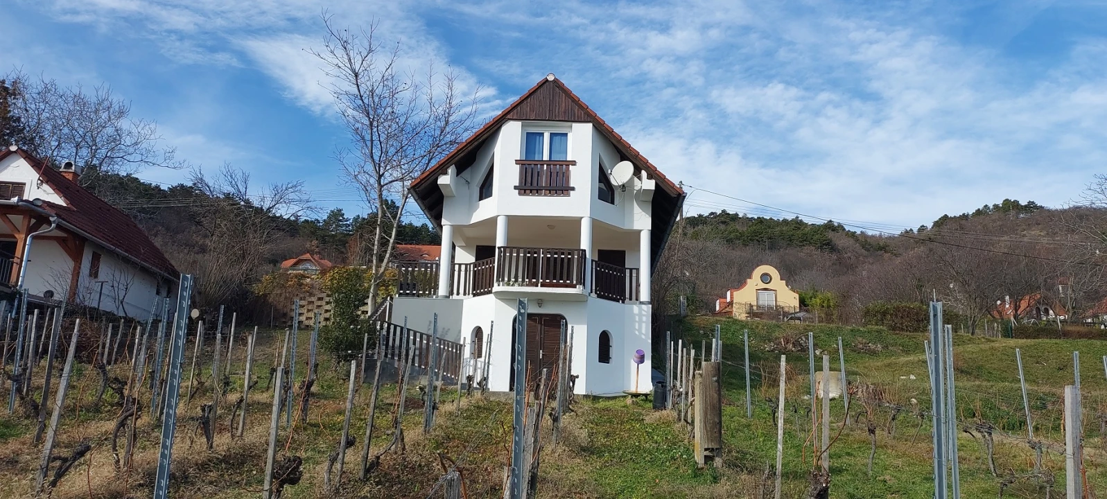 Eladó hétvégi ház, Balatongyörök