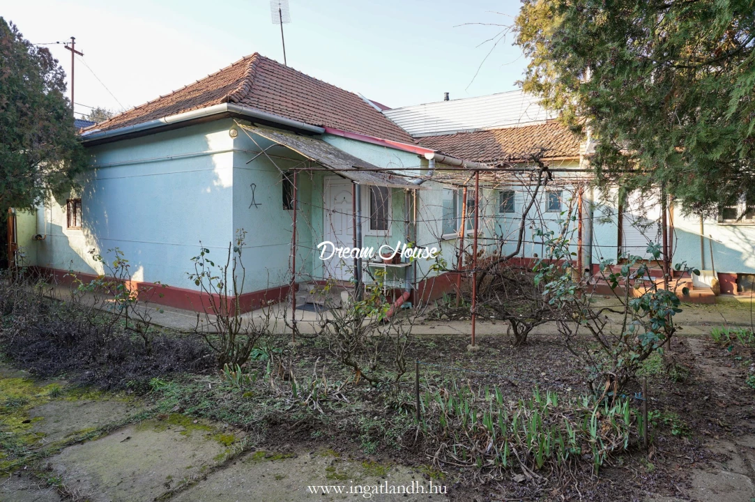 For sale semi-detached house, Nyíregyháza