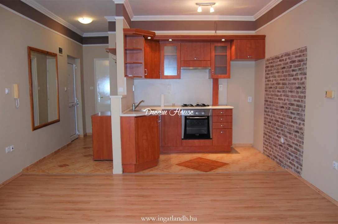 c3-2-name c2-21-name, Nyíregyháza