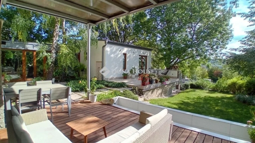 Eladó ház, Nagykovácsi