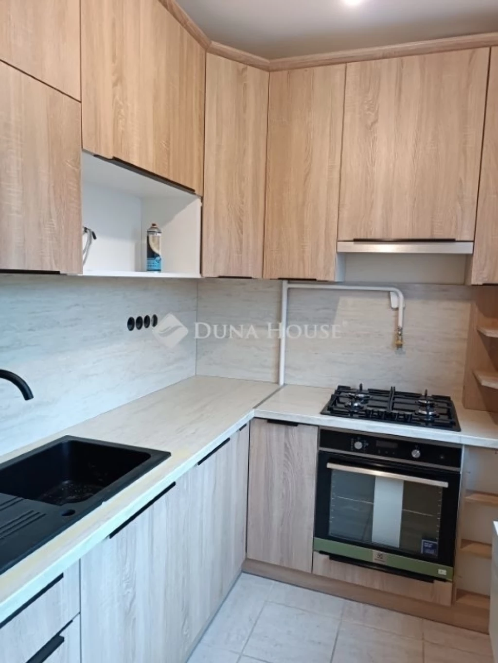 For sale panel flat, Százhalombatta