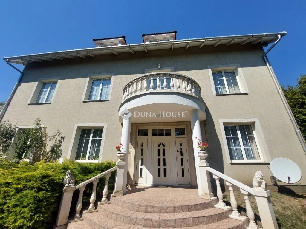 c3-1-name c2-1-name, Biatorbágy