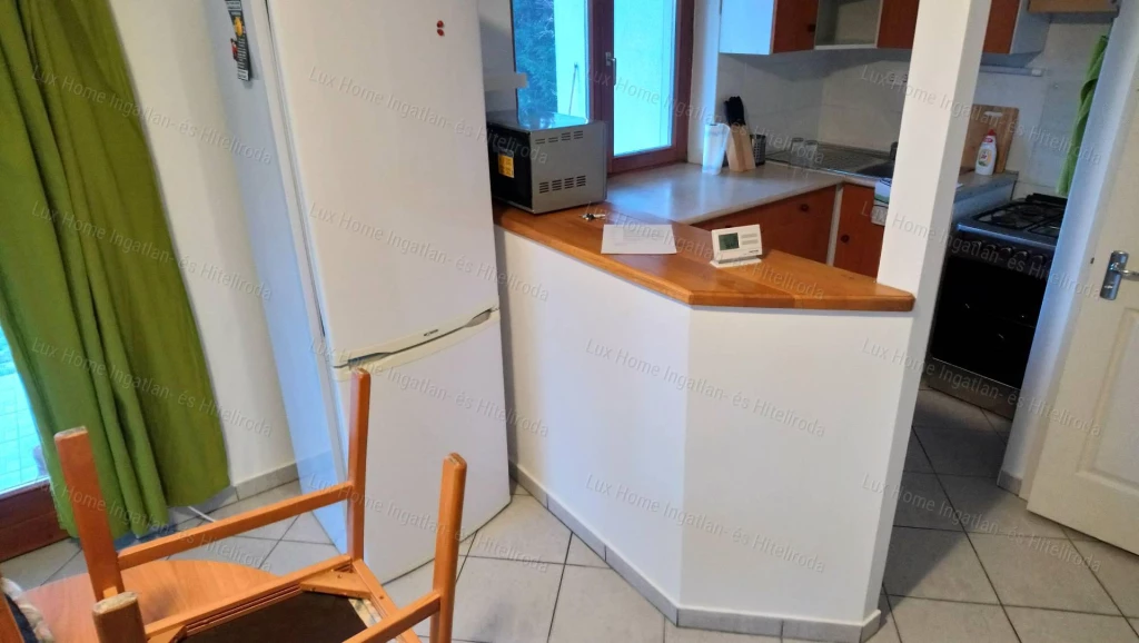 Kiadó kétszintes, bútorozott családi ház Koppánymonostoron!