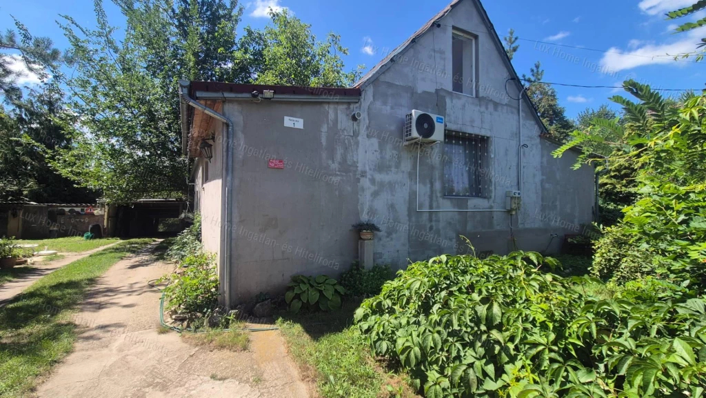 Zártkert eladó a festői Bokodi lebegő falu közelében!