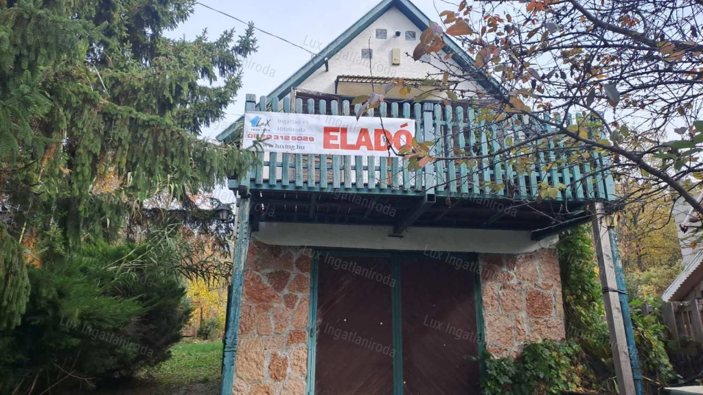 For sale closed garden, Héreg