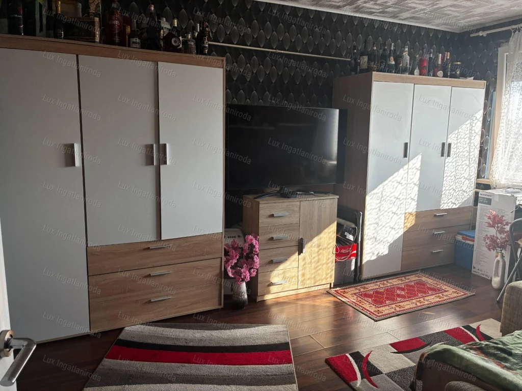 ÁRCSÖKKENÉS Eladó egy 49 m2-es, 2 szobás panellakás Dózsakertben