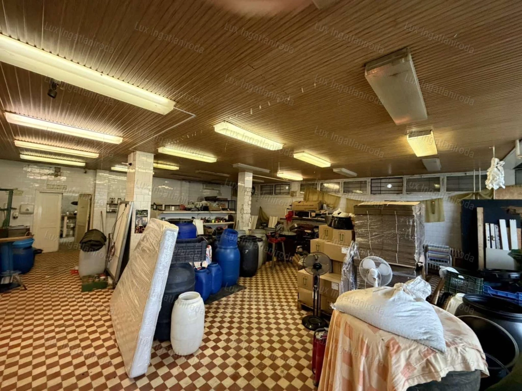 For sale store, Tatabánya