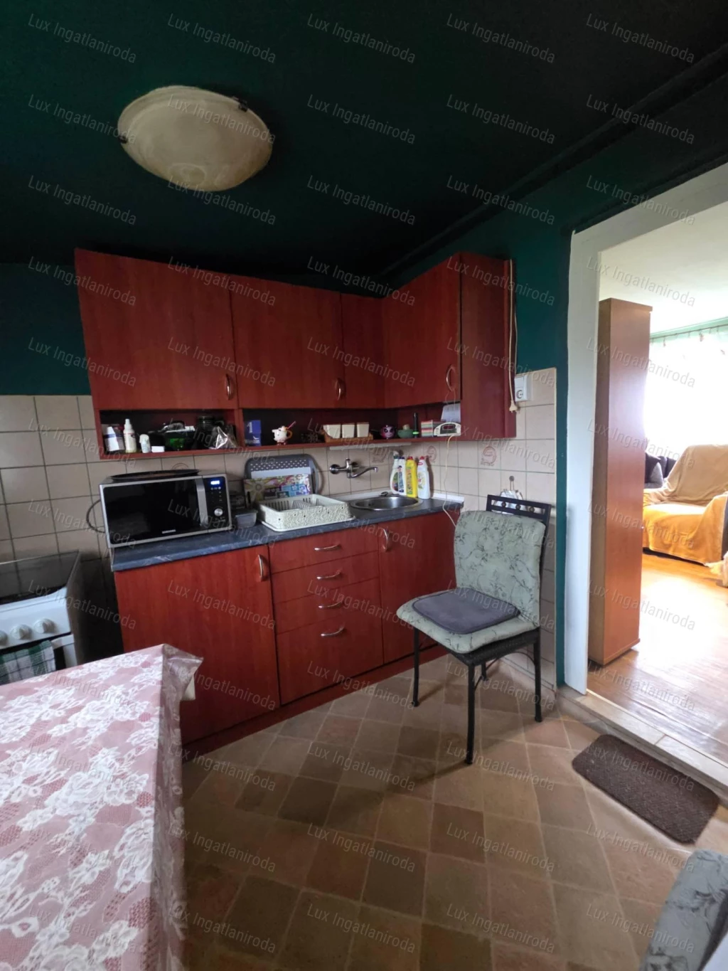 For sale closed garden, Kecskéd