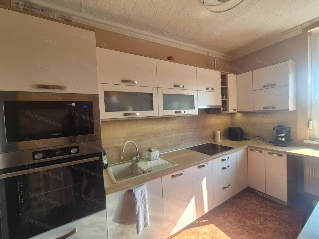 Oroszlány Dózsa Gy. út felújított lakás KIZÁRÓLAG nálunk!