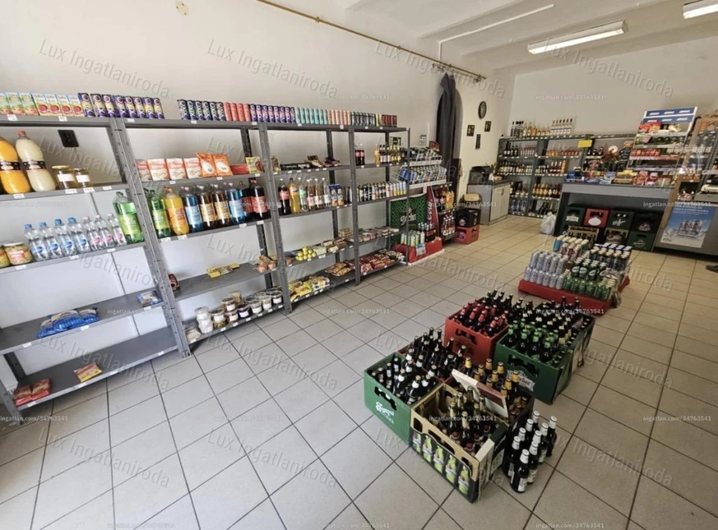 For sale store, Tata