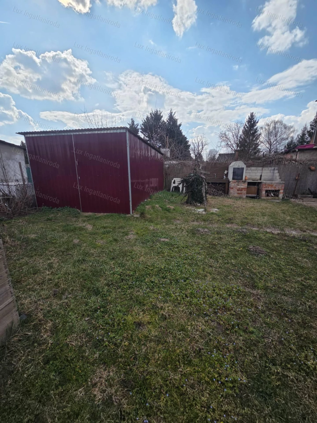 Eladó nyaraló Oroszlányon –Kis ház, nagy lehetőség!