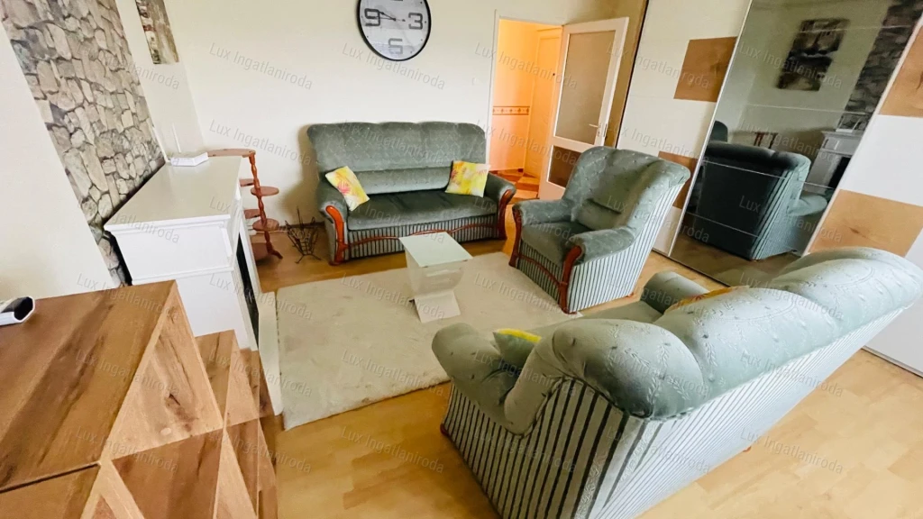 Kiadó egy 3 szobás lakás Komáromban!