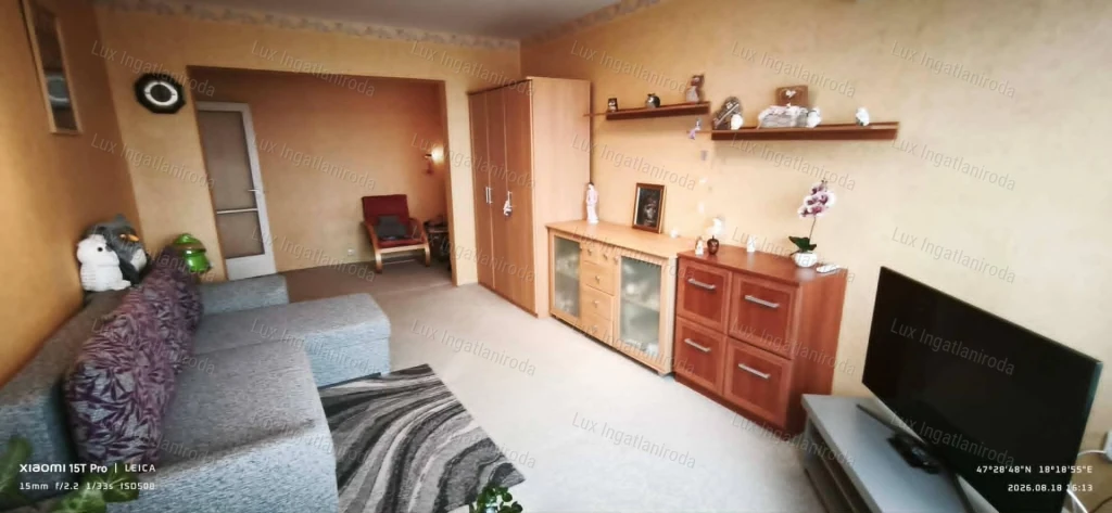 53 m²-es, 2 szoba + hallos lakás Oroszlányon!