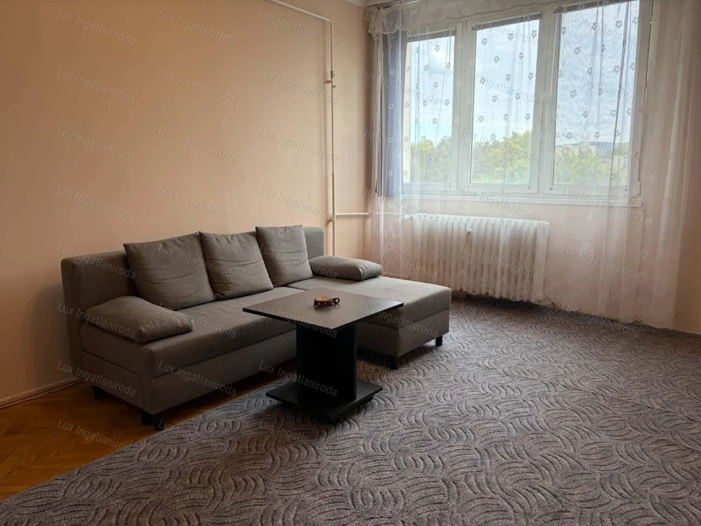 Megérkezni, beköltözni, otthon lenni Tatabányán 57 m2-en