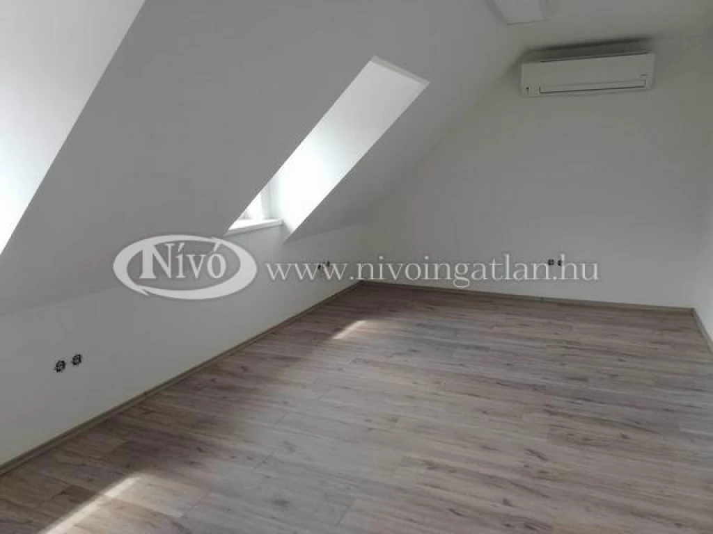 For rent office, office block, Veszprém