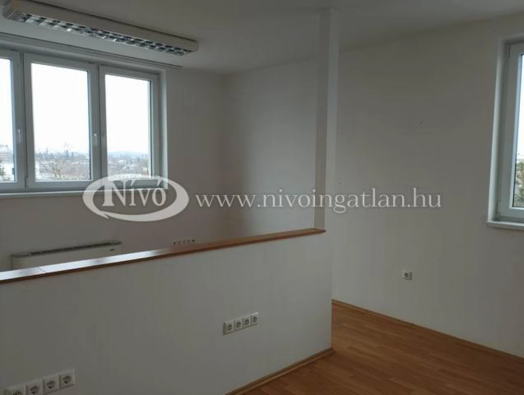 Kiadó iroda, irodaház, Veszprém