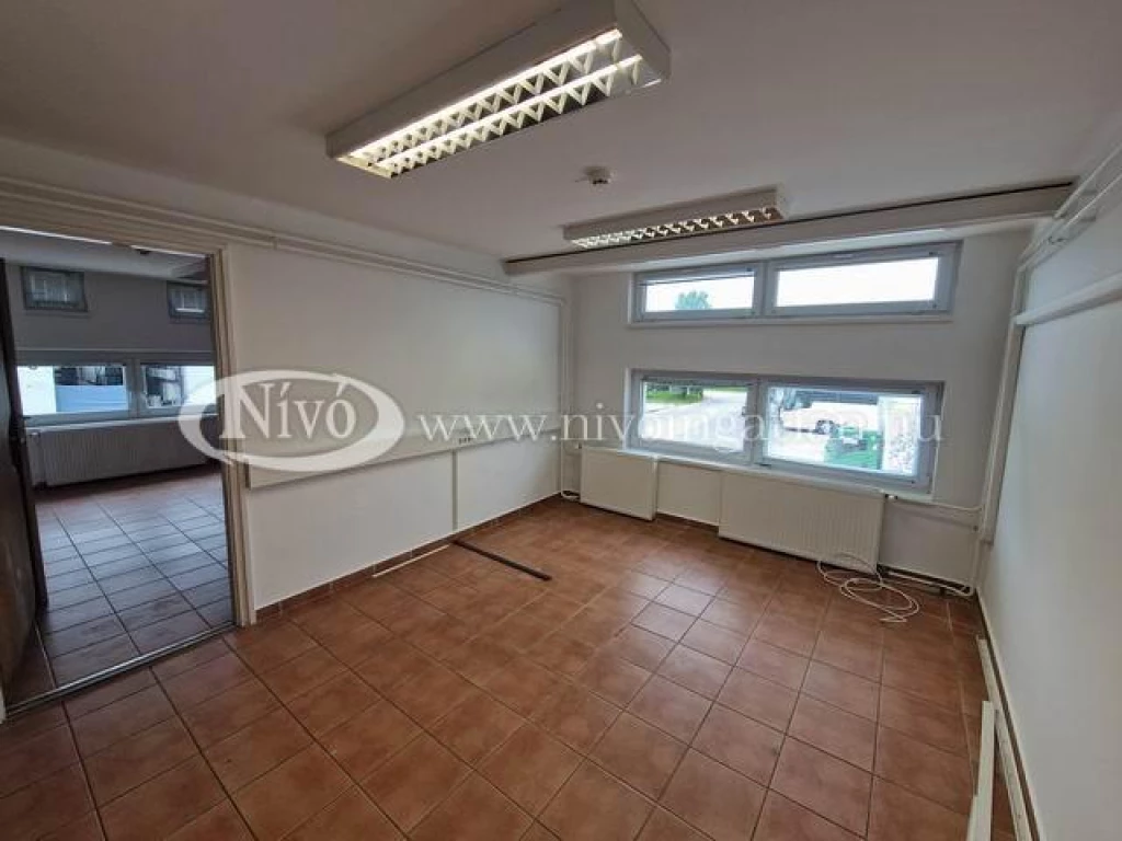 Kiadó iroda, irodaház, Veszprém