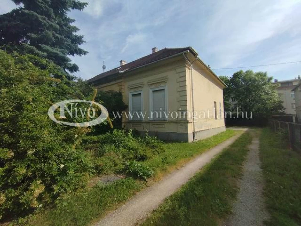 Eladó ikerház, Veszprém