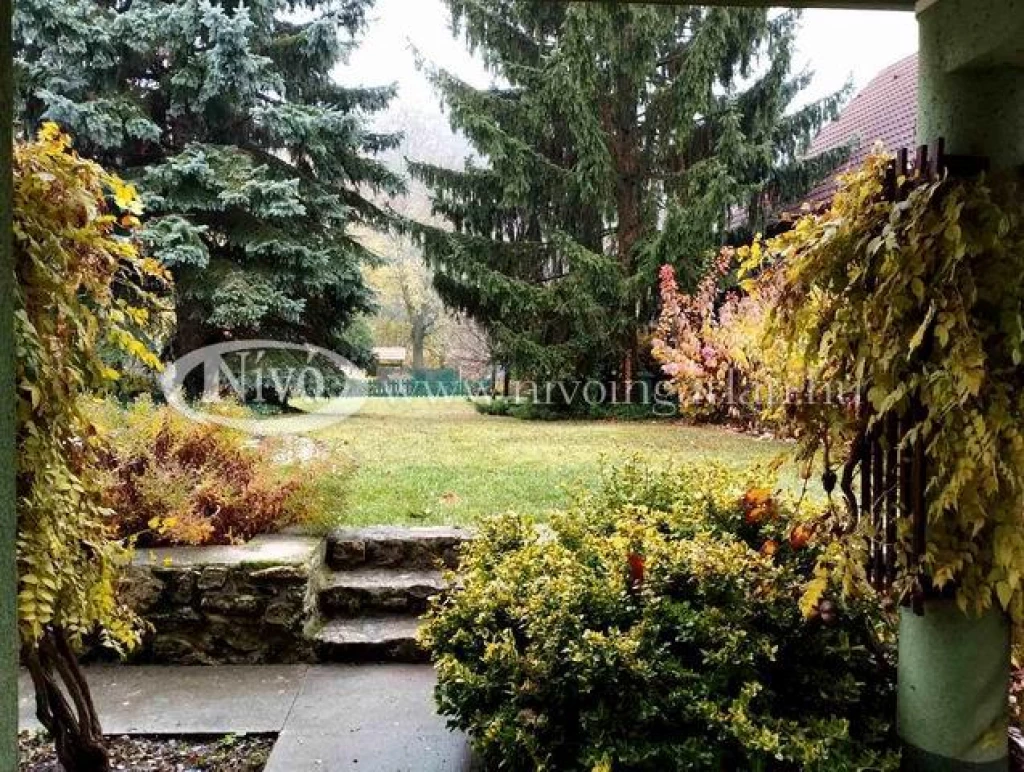 Eladó családi ház, Veszprém