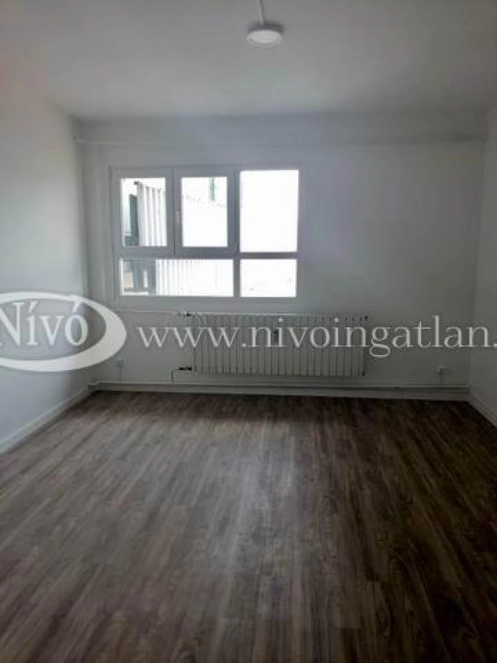 Kiadó üzlet, Veszprém