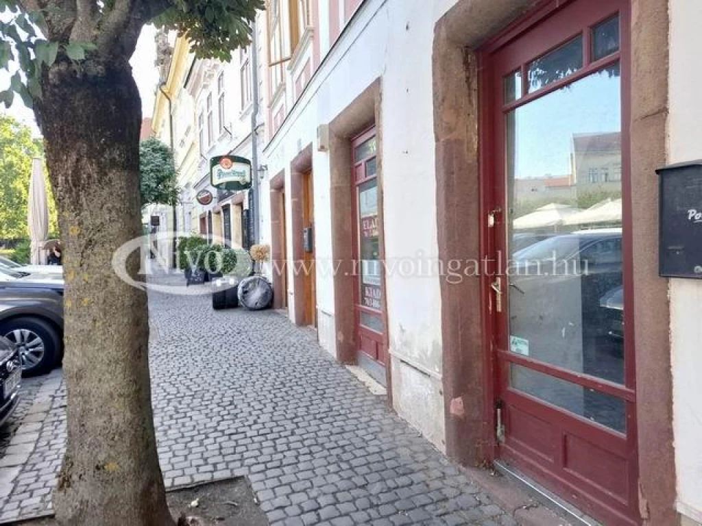 c3-1-name c2-69-name, Veszprém