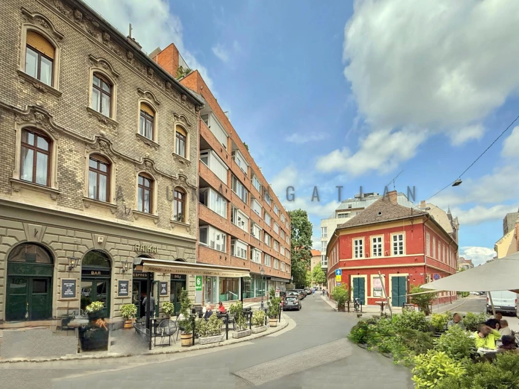 Kiadó téglalakás, Budapest I. kerület, Víziváros I. ker., Batthyány tér - Iskola utca