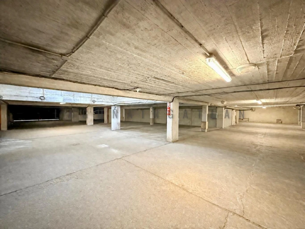 Eladó teremgarázs, Budapest II. kerület, Pasarét