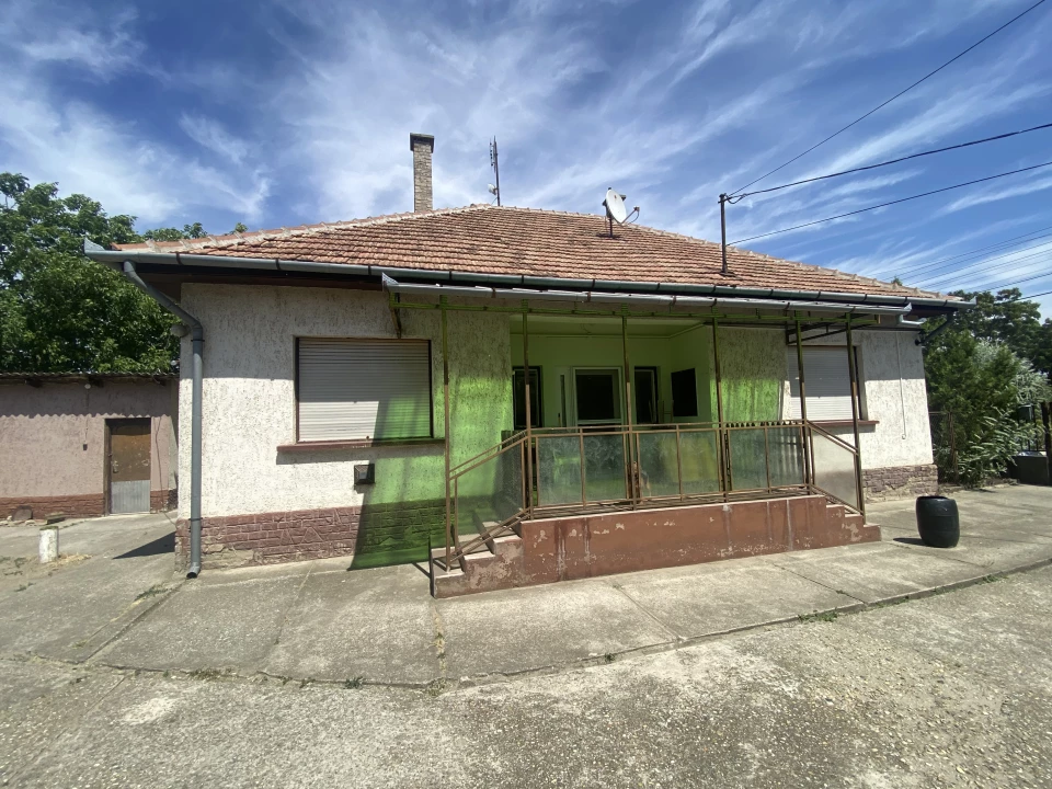 Eladó családi ház, Albertirsa