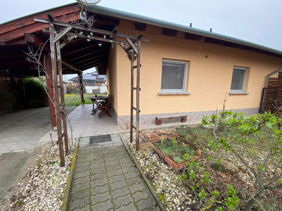 Eladó ikerház, Vasad