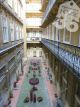 BUDAPEST 6. KERÜLET EXKLUZÍV POLGÁRI LAKÁS