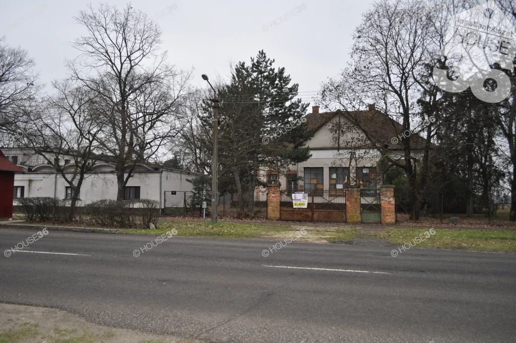 Nyisson itt egy nyugdíjas otthont.Akár pályázatra is alkalmas ingatlan ELADÓ!