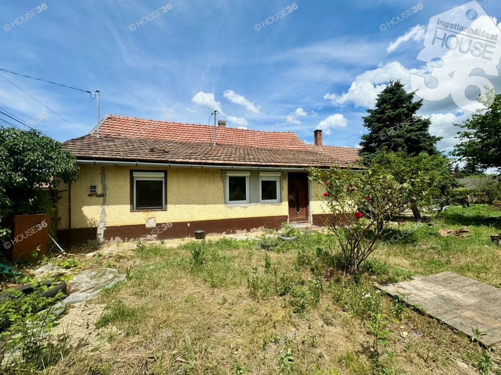 For sale house, Lakitelek