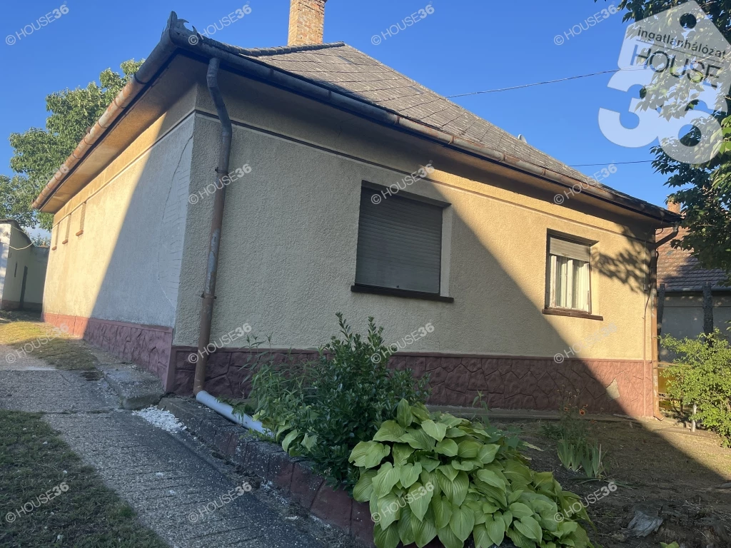 For sale house, Solt