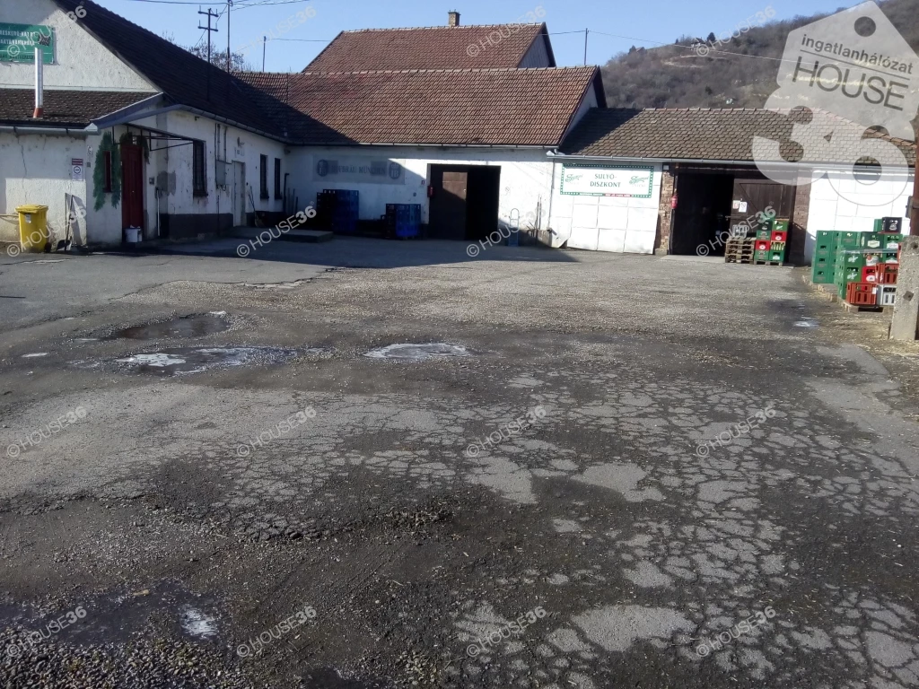 For sale store, Tokaj, belváros