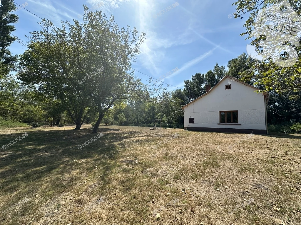 For sale grange, Móricgát