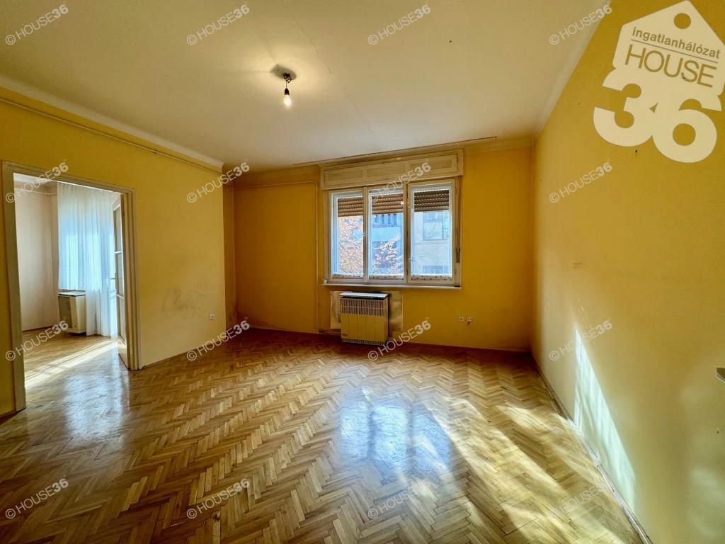 For sale brick flat, Kecskemét