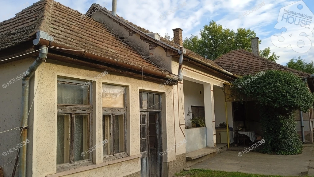 For sale grange, Csengőd