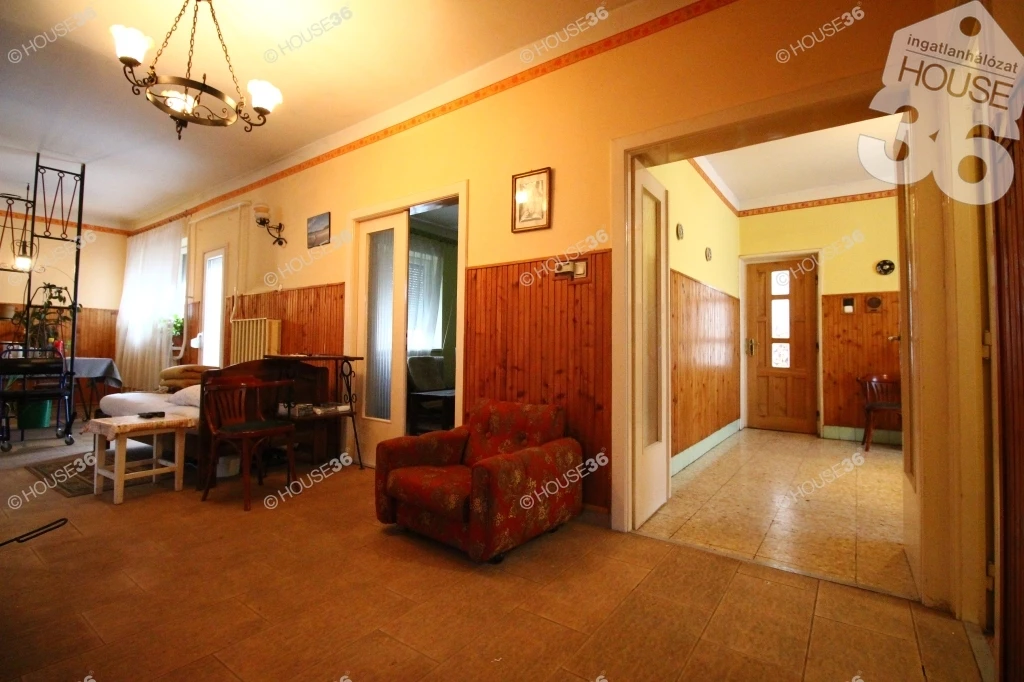 ​AKASZTÓN KÉT SZINTES, 3 SZOBÁS CSALÁDI HÁZ ELADÓ!