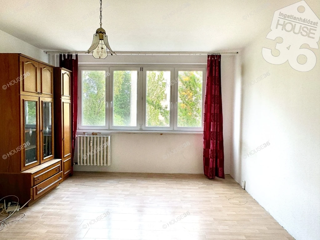For sale panel flat, Kecskemét