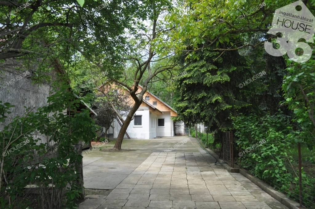 For sale grange, Nyárlőrinc