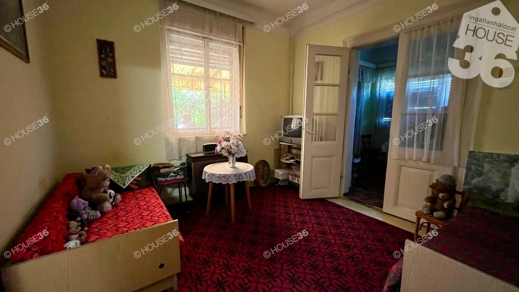 Lajosmizse csendes utcájában, 3 szobás családi ház Eladó!