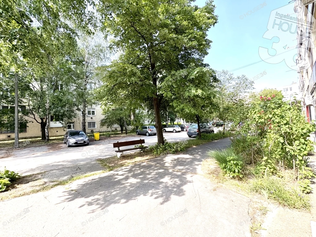 Földszinti 2 szobás tégla lakás eladó!